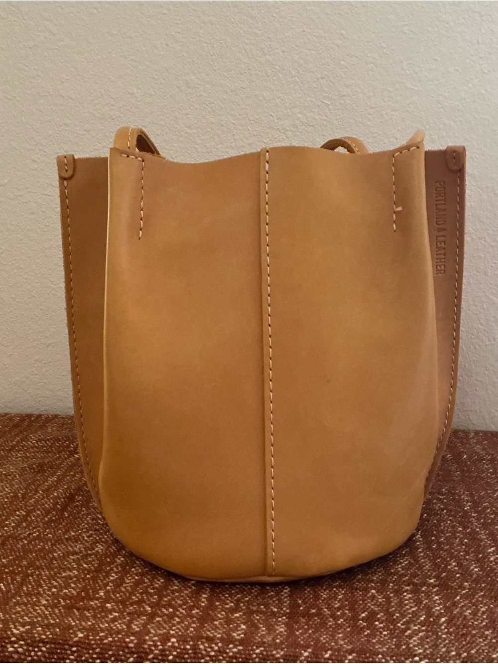 Portland Leather Classic Devan Bucket Bag